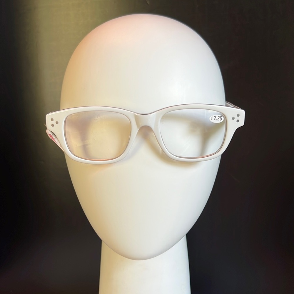 Sammann unisex reading glasses 2.25 “Mod”-NWT